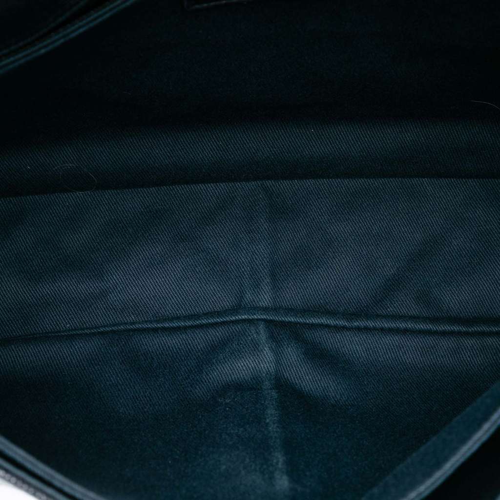 Chanel Medium Quilted Caviar Natural Beauty Split Pocket Flap - 4