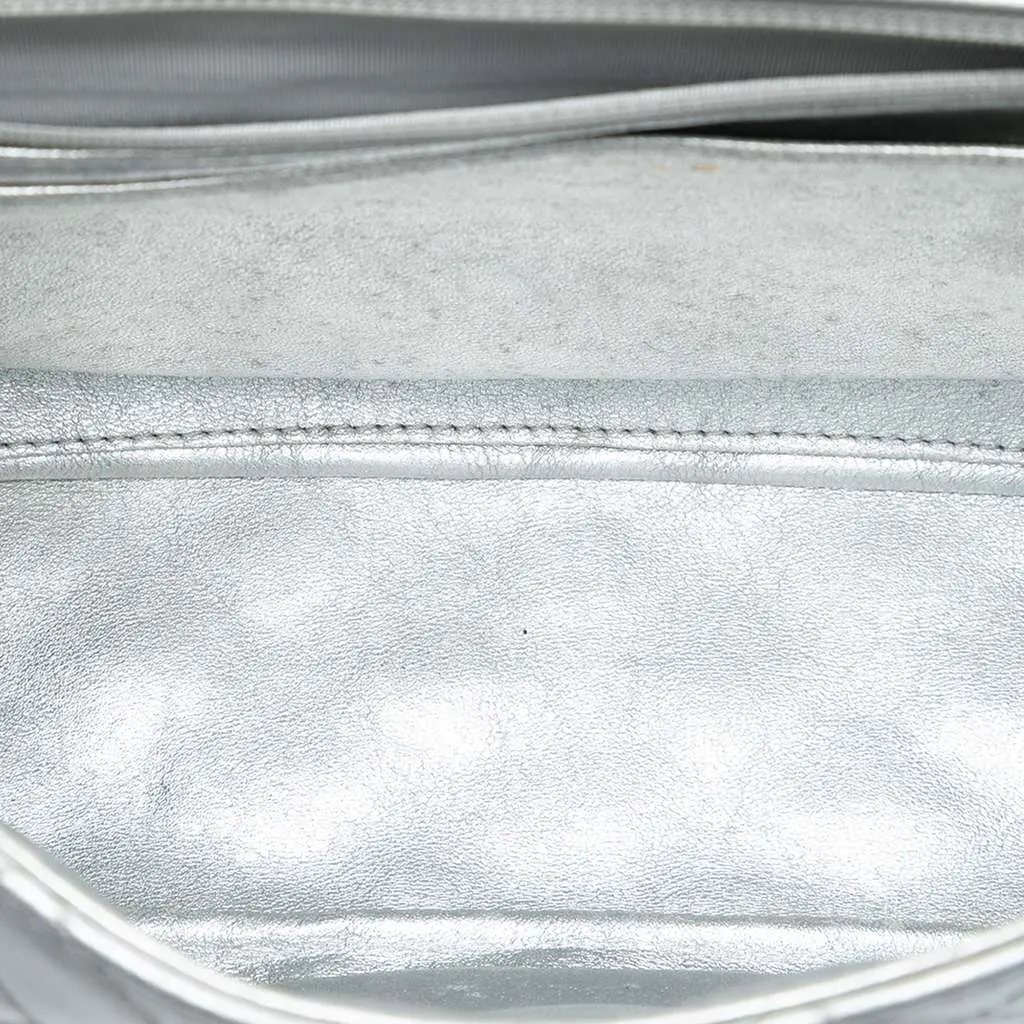 Chanel Jumbo Classic Metallic Lambskin Single Flap Silver Leather Very good - Model View