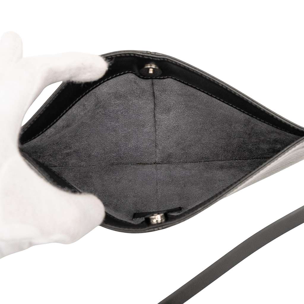 Louis Vuitton Epi Demi Lune Pochette - 4