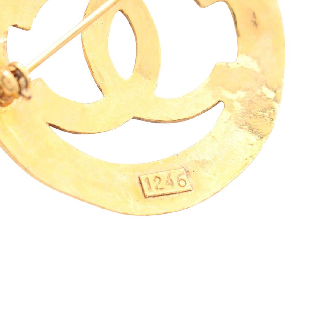 Chanel CC Gold Plated Round Brooch - 5
