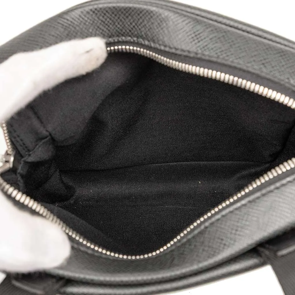 Louis Vuitton Taiga Sayan Black Canvas Good - Model View