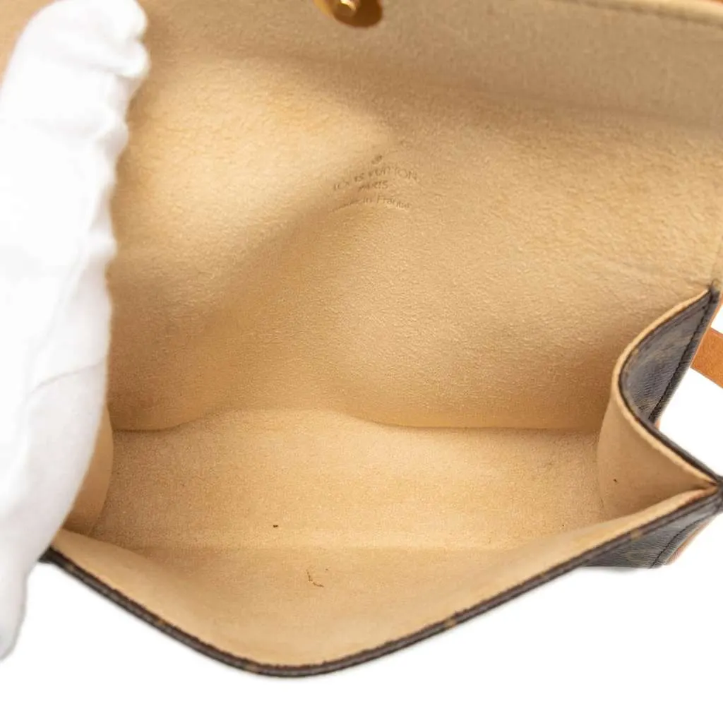 Louis Vuitton Monogram Pochette Florentine Brown Very good - Model View