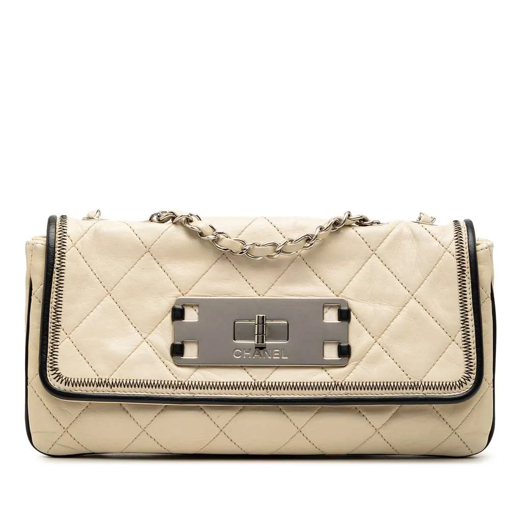 Chanel Reissue 2.55 Quilted Aged Lambskin East/West Flap Brown Leather Very good - Front View