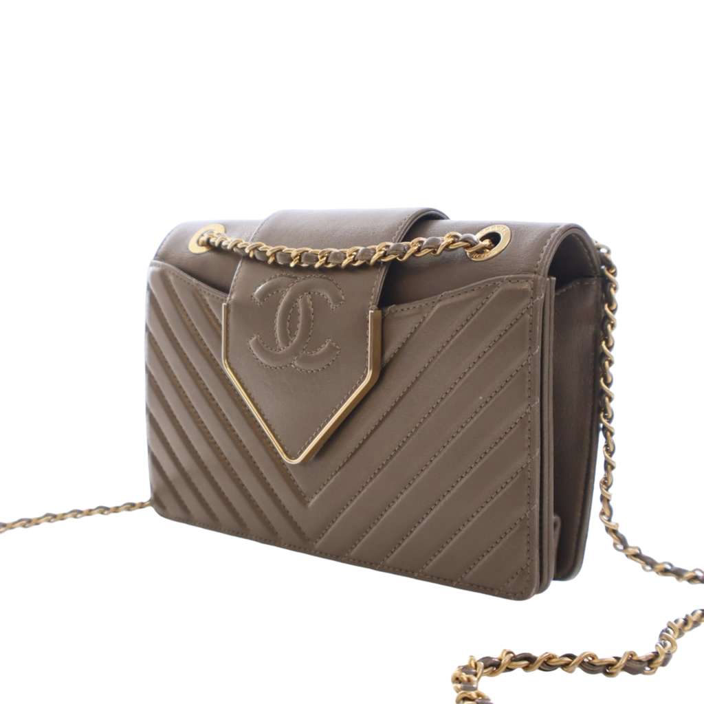 Chanel Mini Chevron Sheepskin Leather Collar and Tie Flap - 2