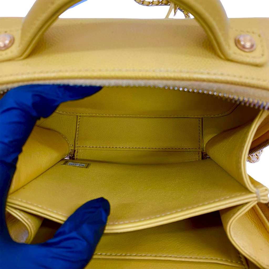 Chanel Small Caviar CC Filigree Vanity Bag - 5