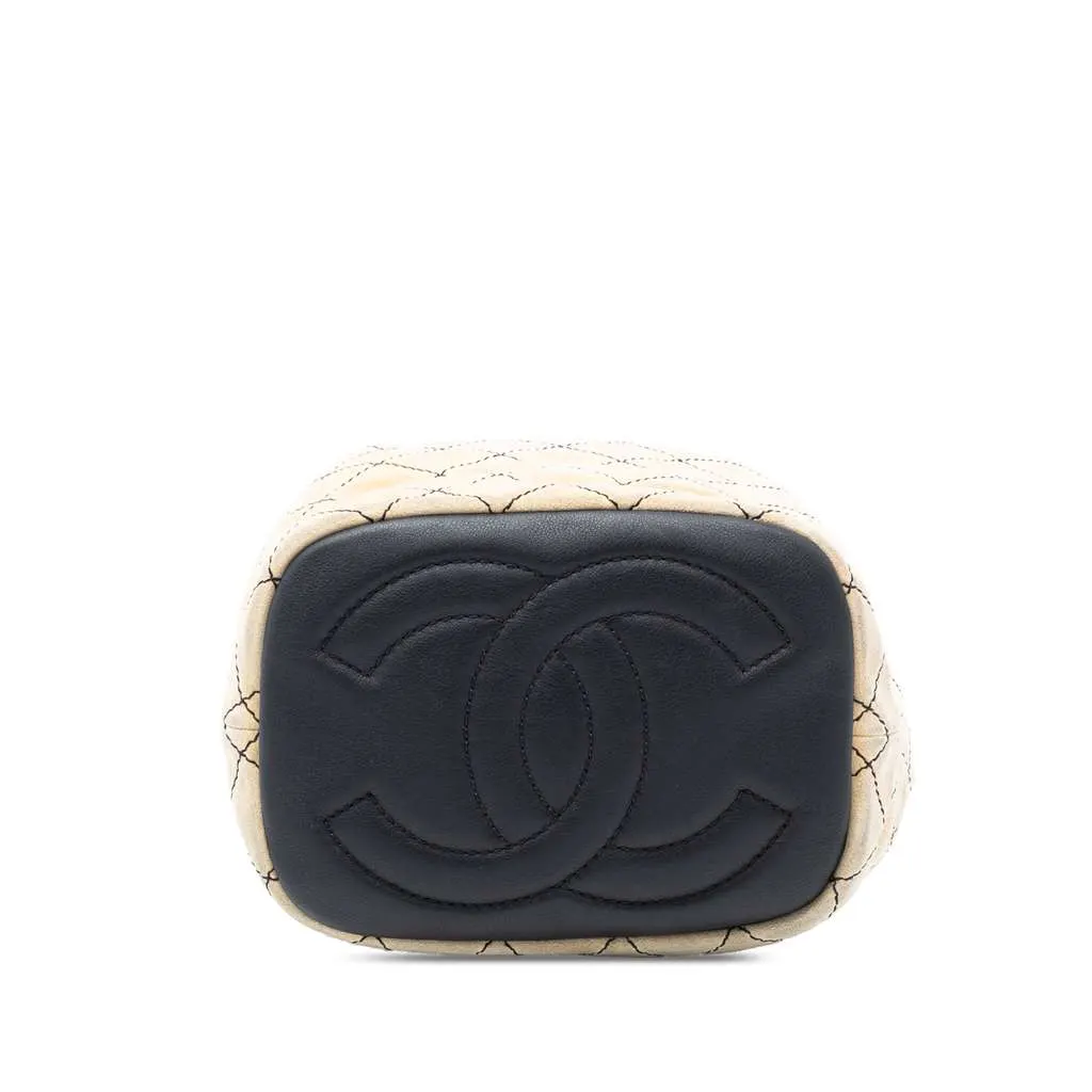 Chanel CC Suede Wild Stitch Bucket Bag Brown Leather Very good - Inside View
