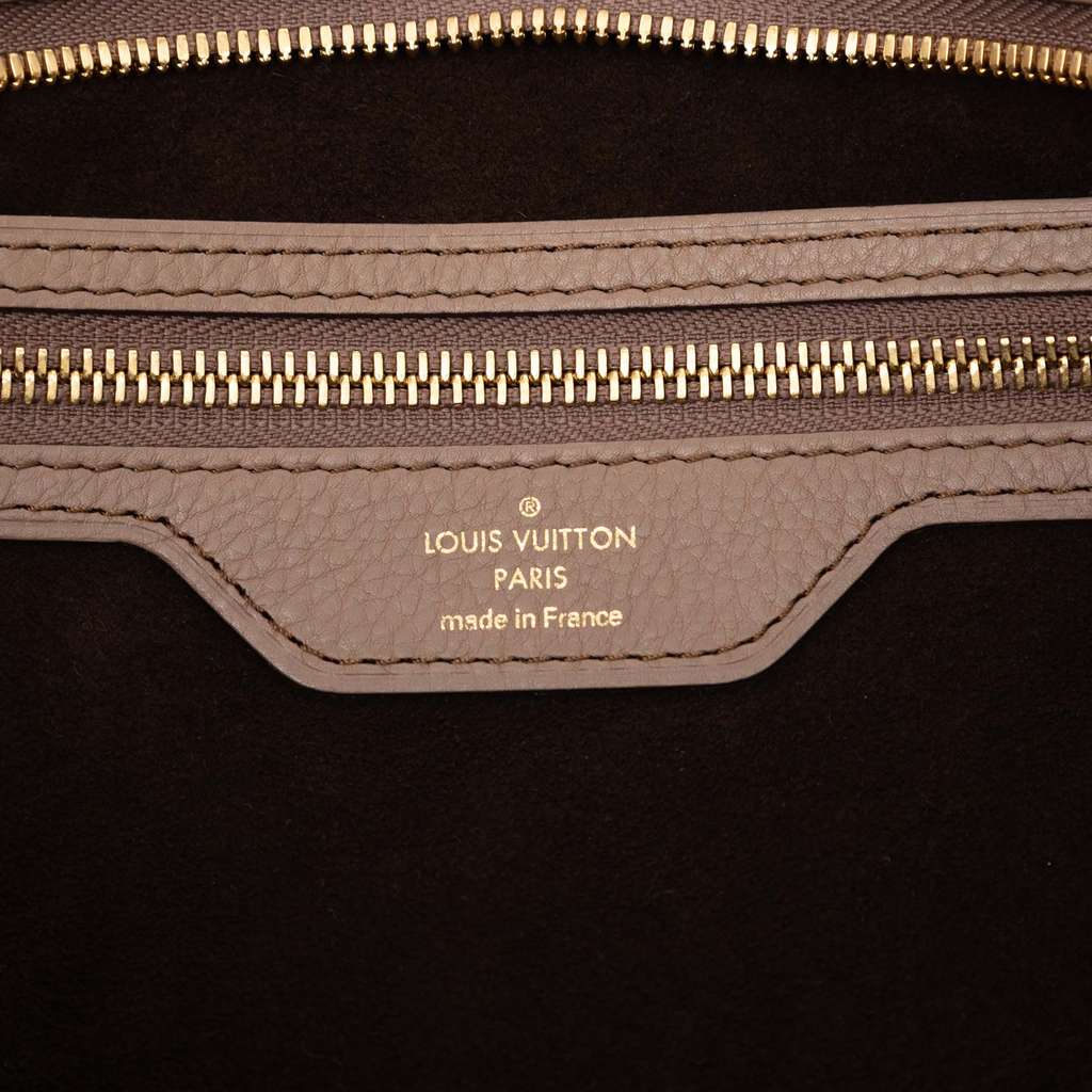 Louis Vuitton Monogram Mahina Stellar PM - 5