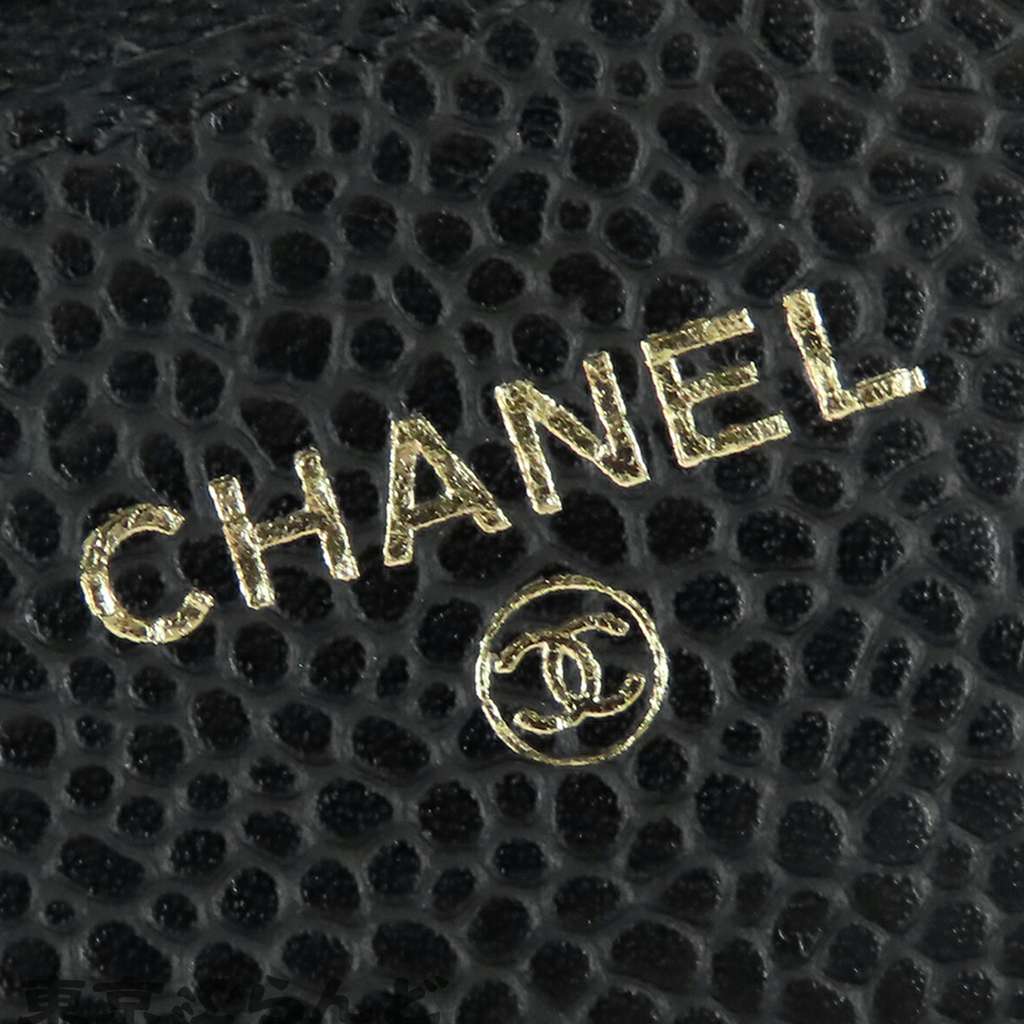 Chanel CC Quilted Caviar Wallet on Chain - 5