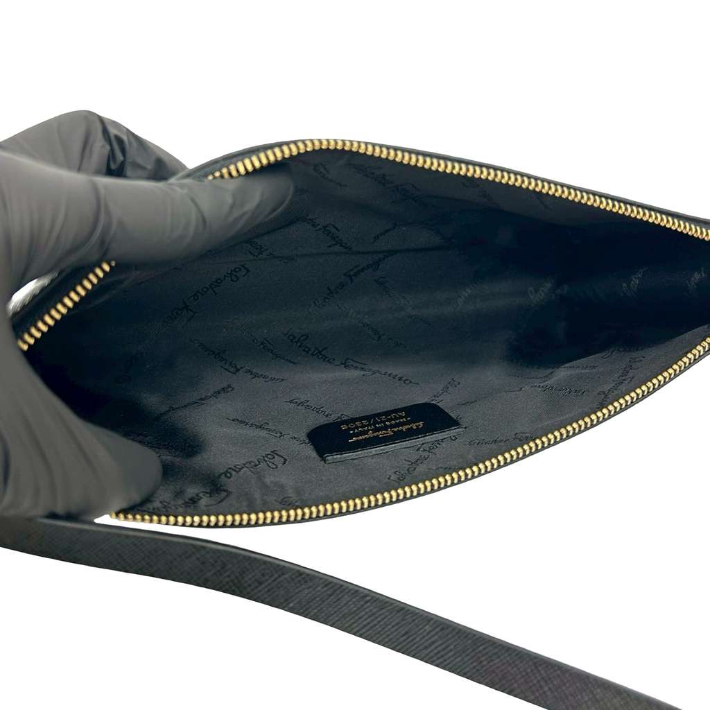 Salvatore Ferragamo Leather Gancini Shoulder Bag - 3