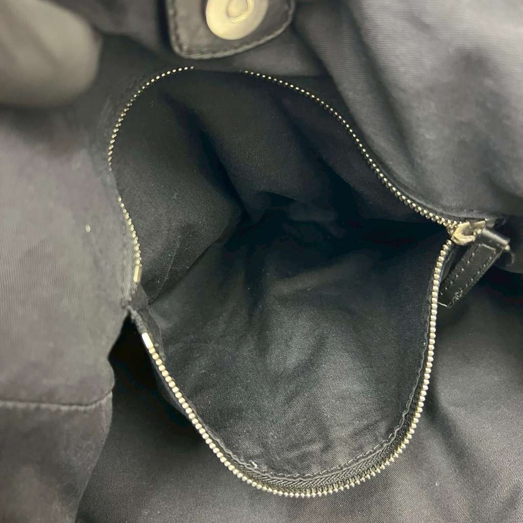 Givenchy Crinkled Lambskin Padded Stitch Sacca Hobo - 4