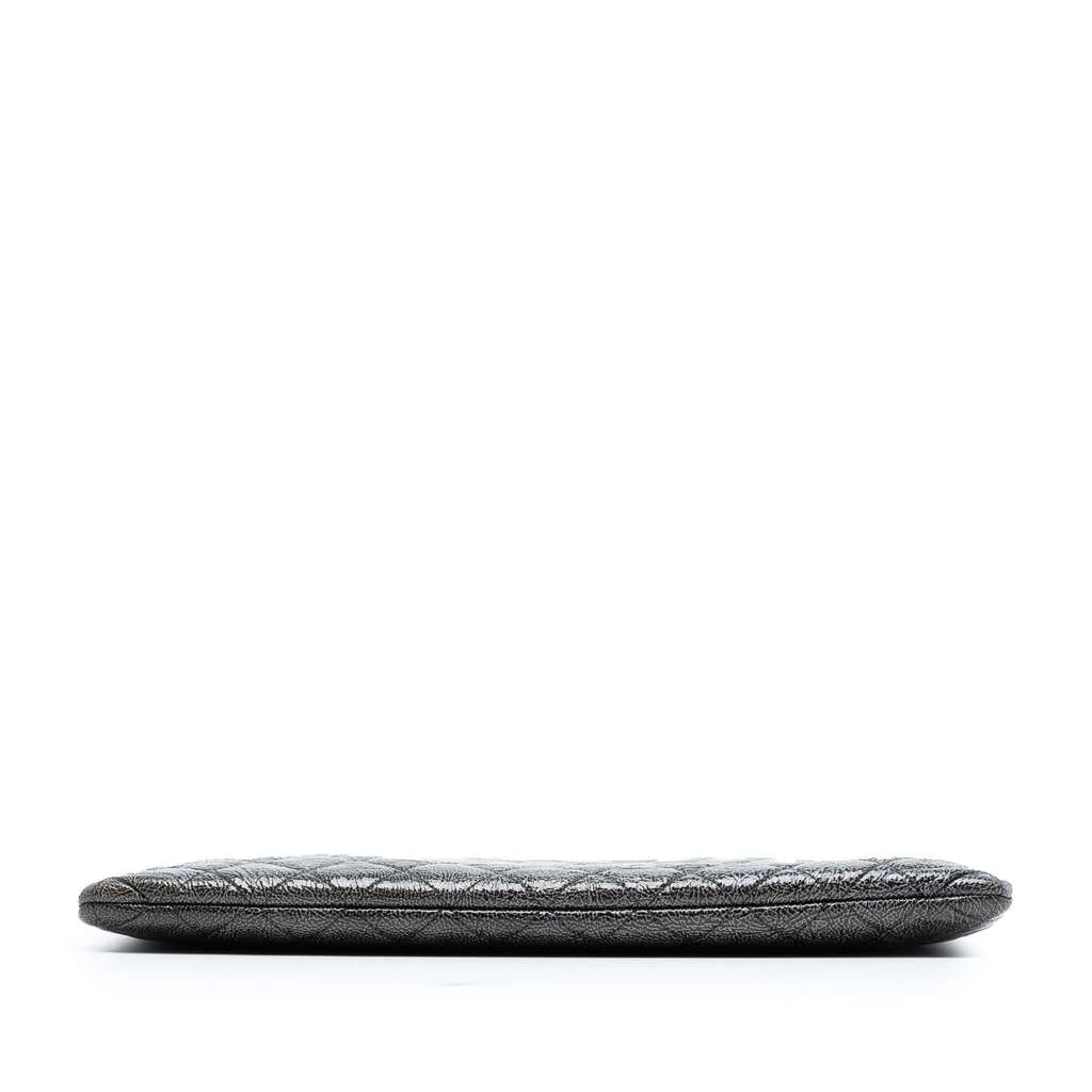 Chanel Large Crinkled Patent O Case Clutch - 3