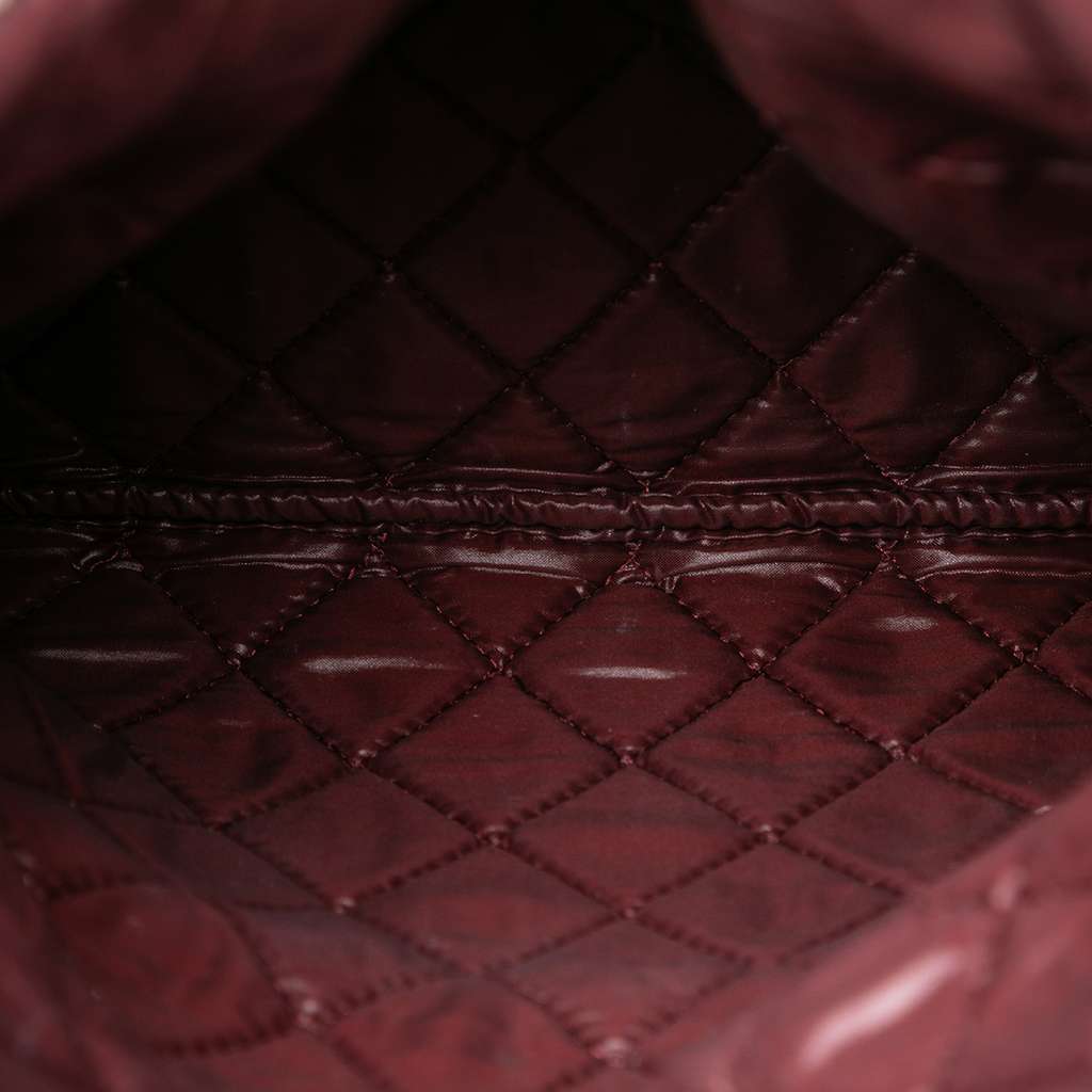 Chanel Quilted Caviar CC Beauty Foldover Clutch - 4