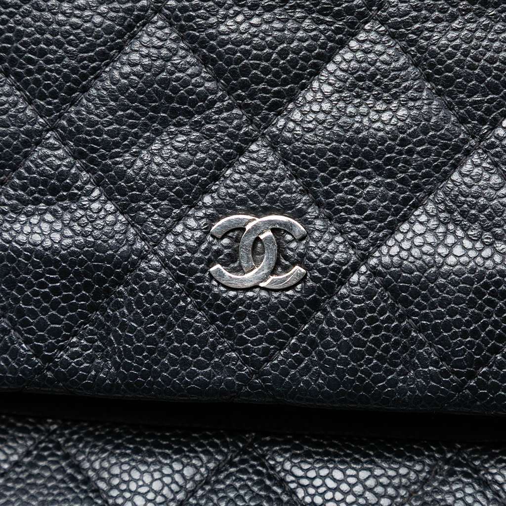 Chanel Quilted Caviar CC Beauty Foldover Clutch - 5