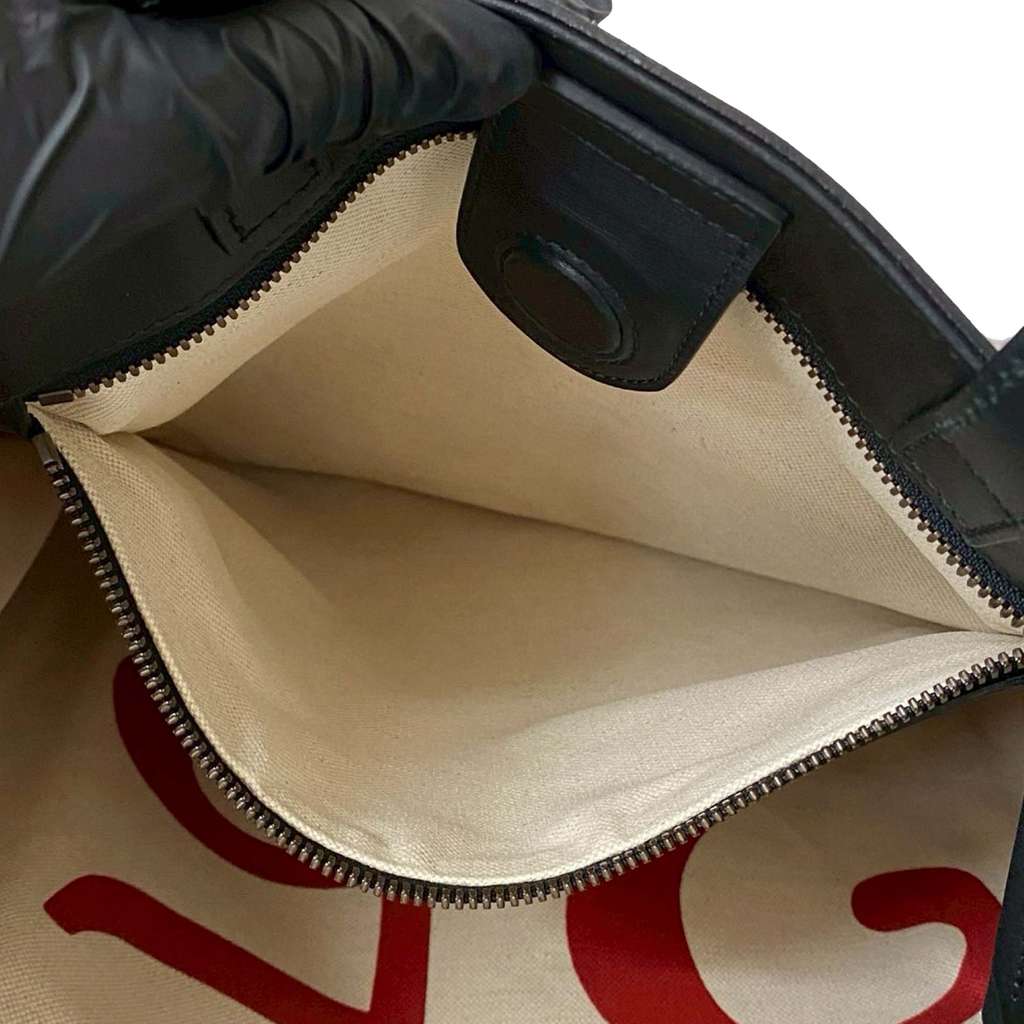 Gucci GG Supreme LAveugle Par Amour Tote - 4