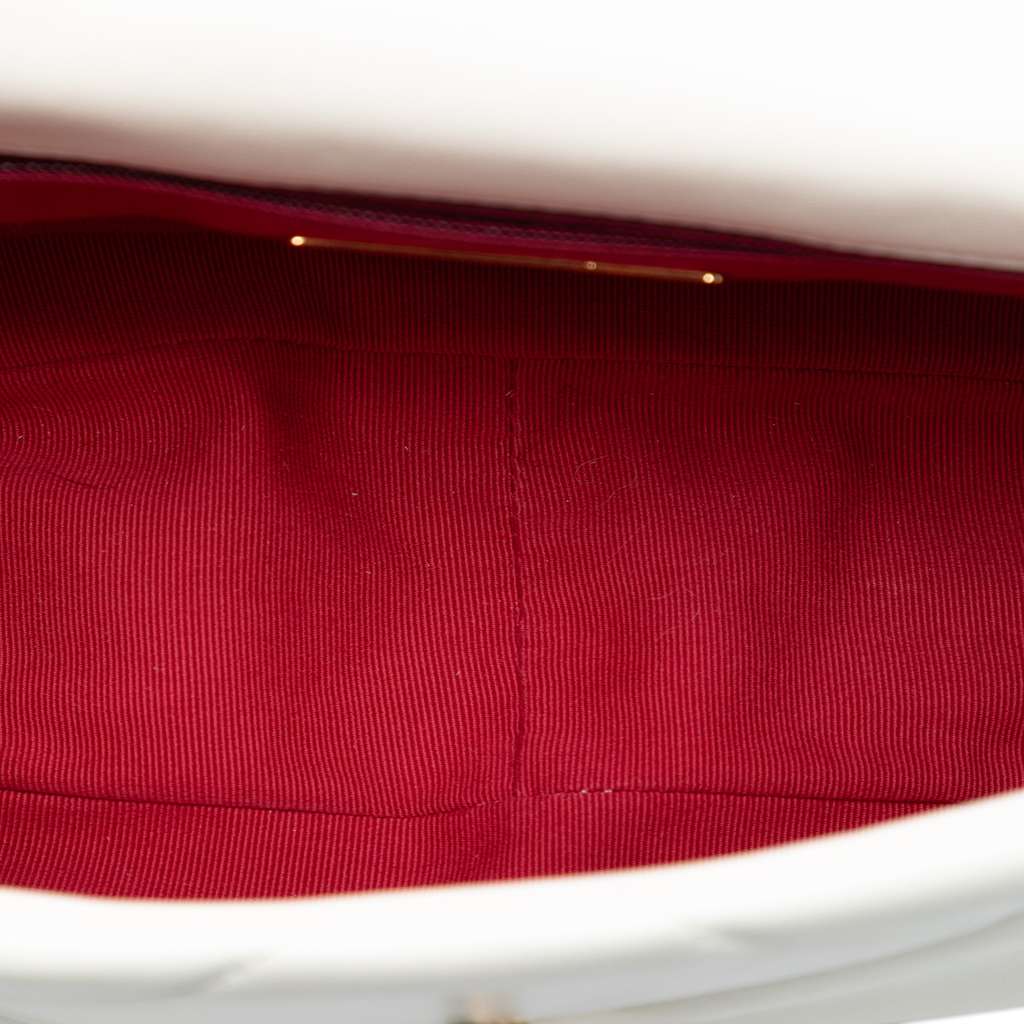 Chanel Medium Lambskin 19 Flap - 4