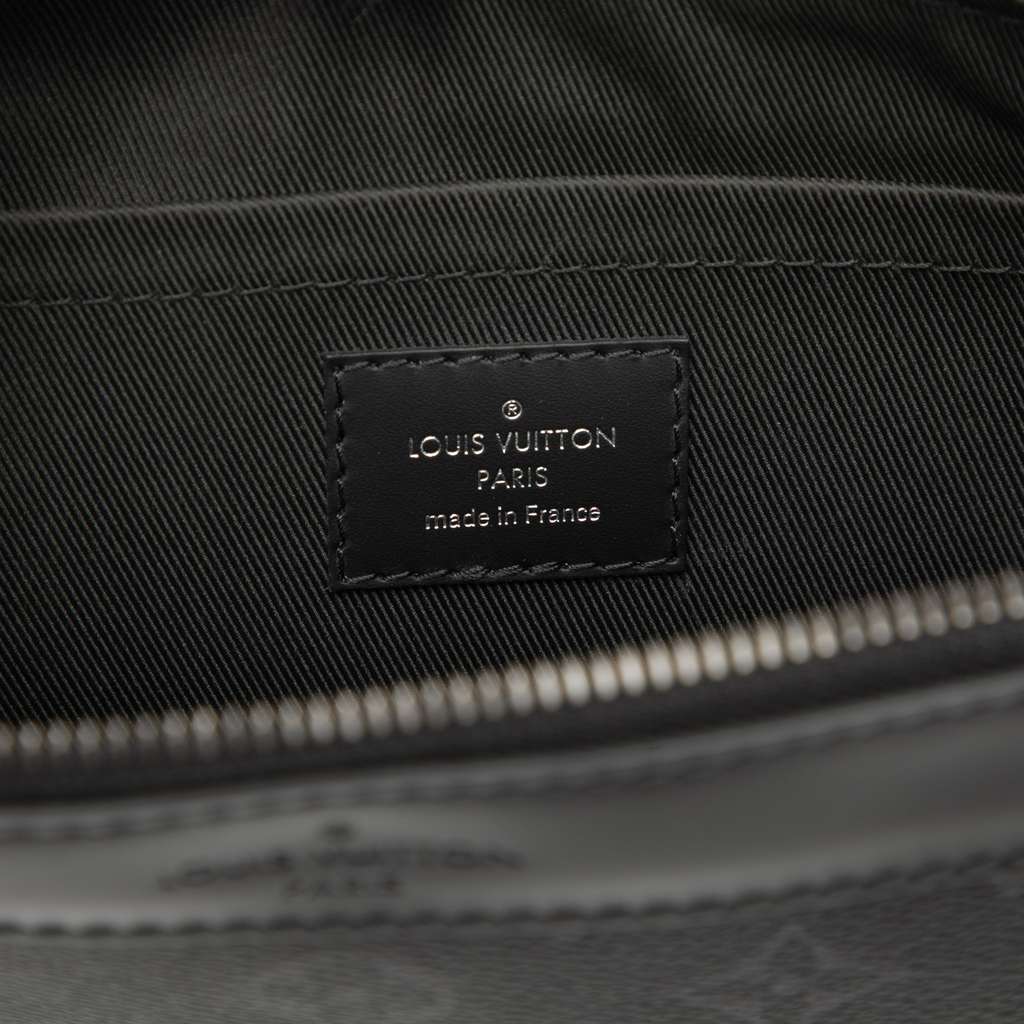 Louis Vuitton Monogram Eclipse Discovery Pochette GM - 5