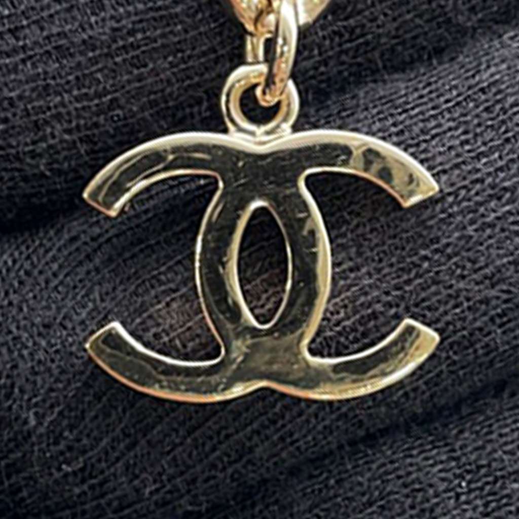 Chanel CC Gold Plated Enamel Logo Charm Bracelet - 3