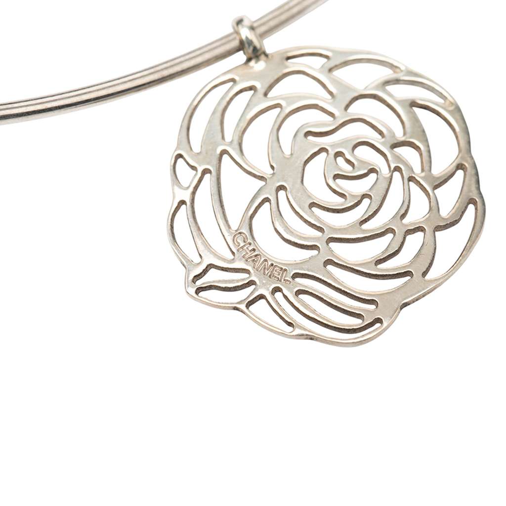 Chanel Sterling Silver Camellia Cutout Pendant Choker - 3