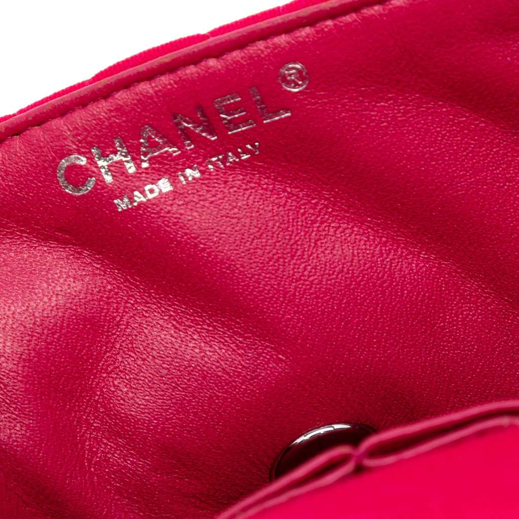 Chanel CC Quilted Jersey East West Single Flap - 5
