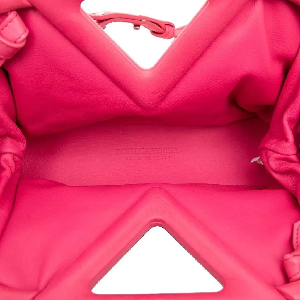 Bottega Veneta Small Boucle Curly Raffia The Point Triangle Satchel Pink Very good - Model View
