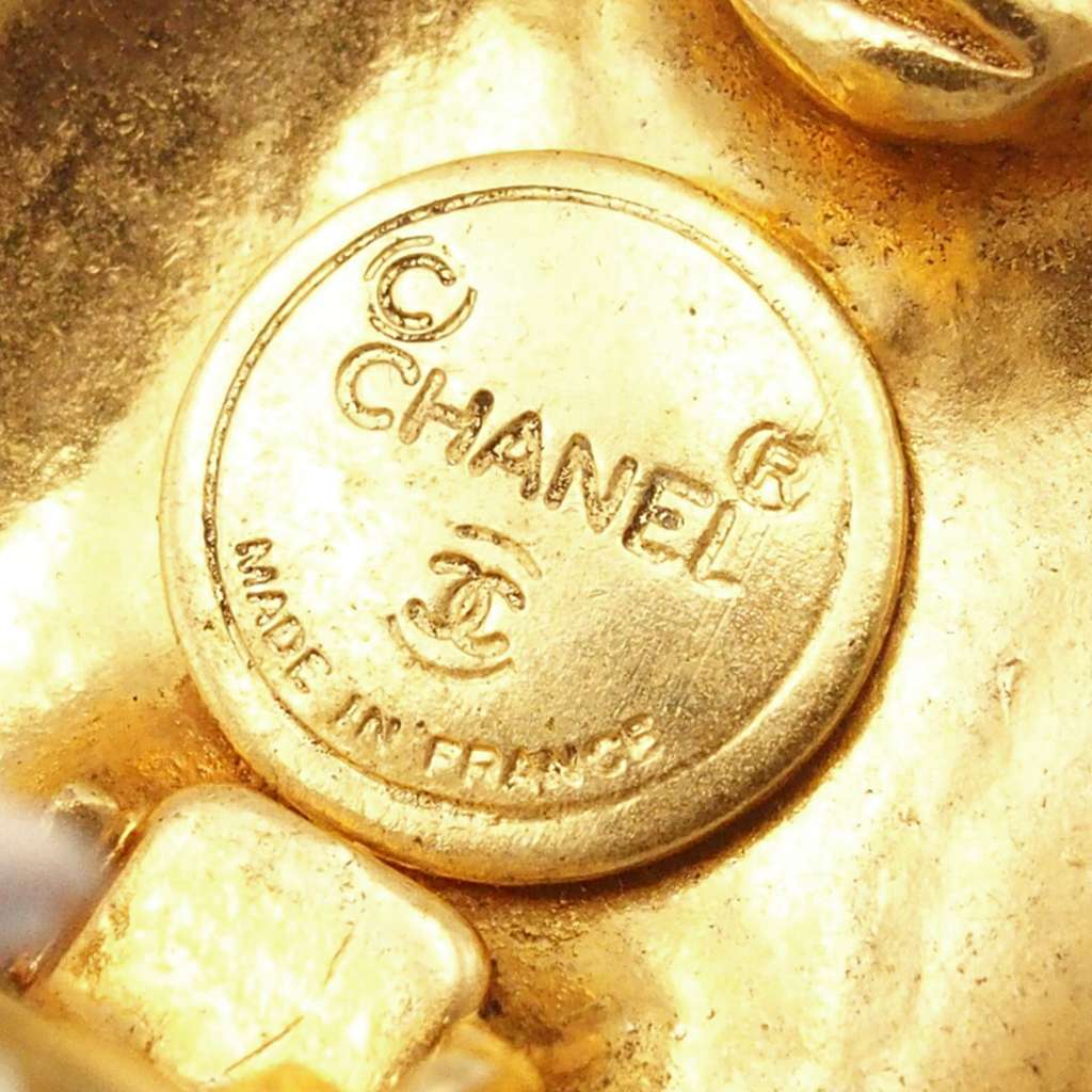 Chanel CC Gold Plated Round Clip On Earrings - 4
