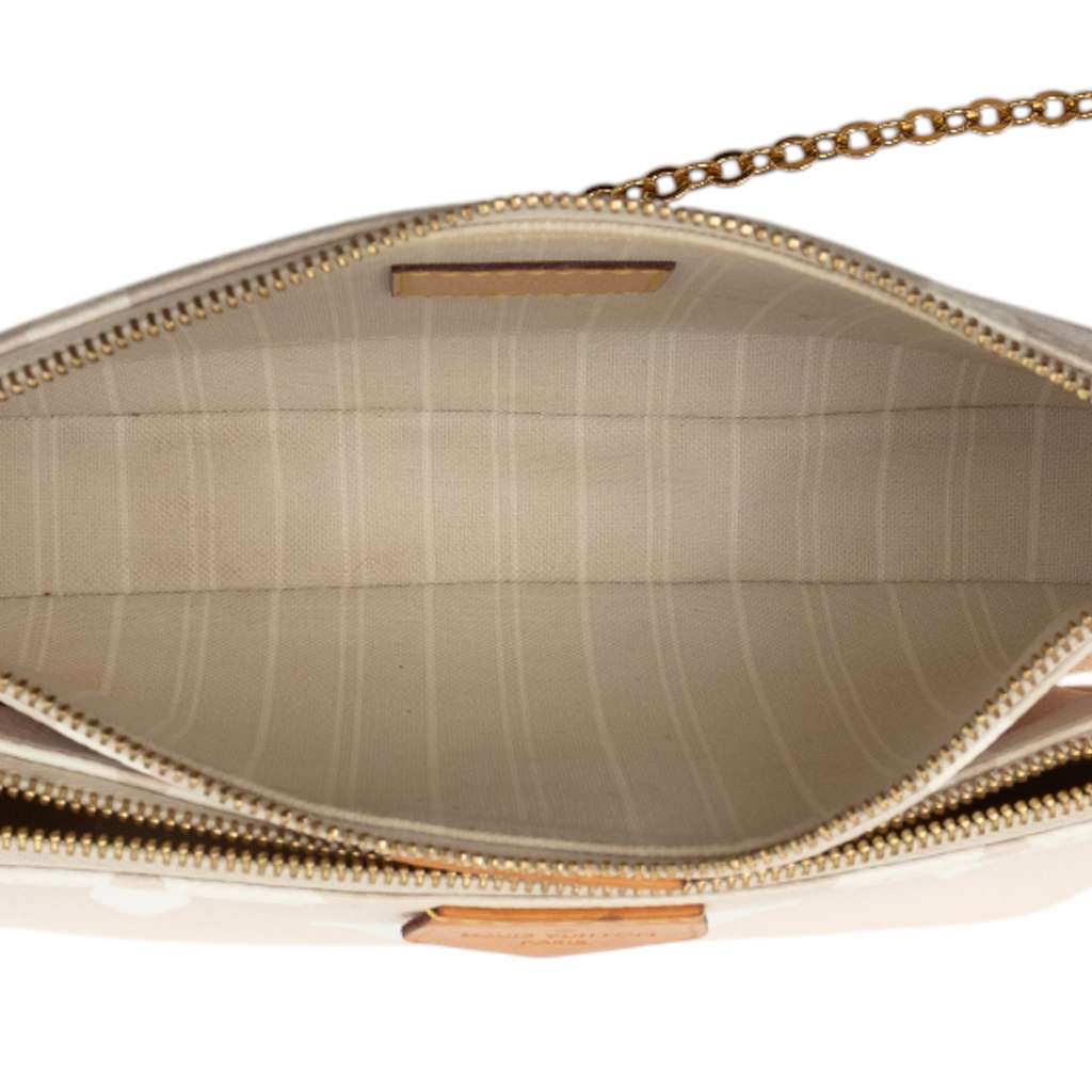 Louis Vuitton Monogram Giant By The Pool Multi Pochette Accessoires - 4