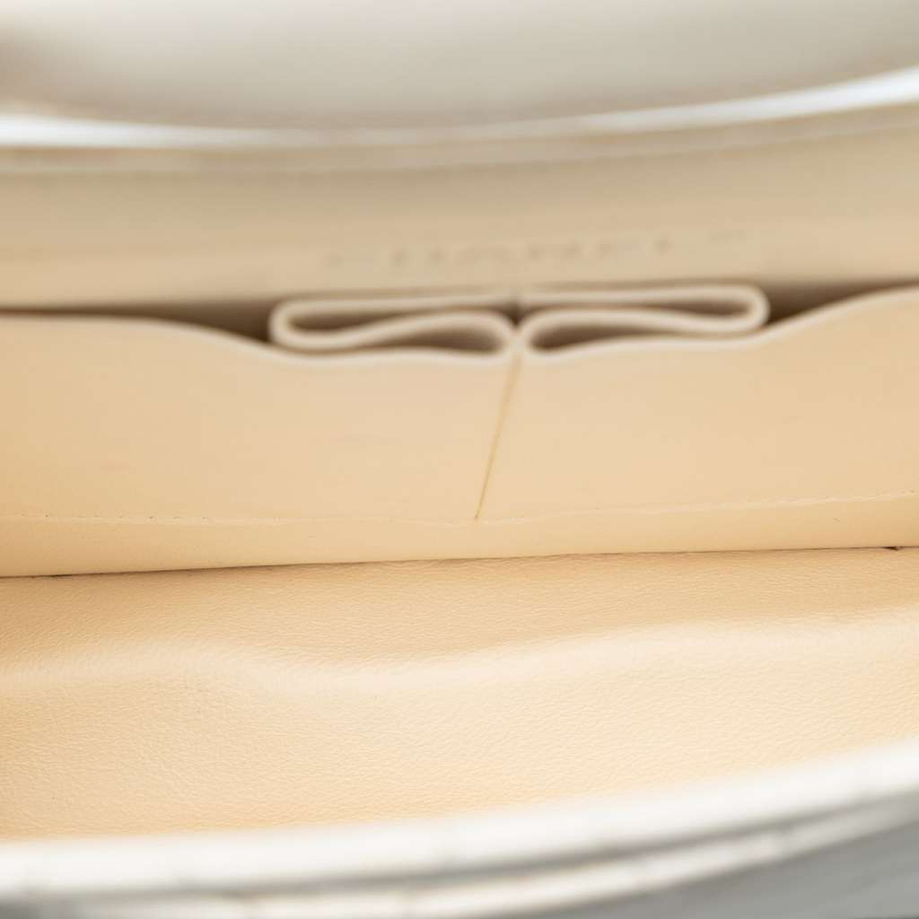 Chanel Quilted Lambskin Delivery Cutout Handle Bag - 4