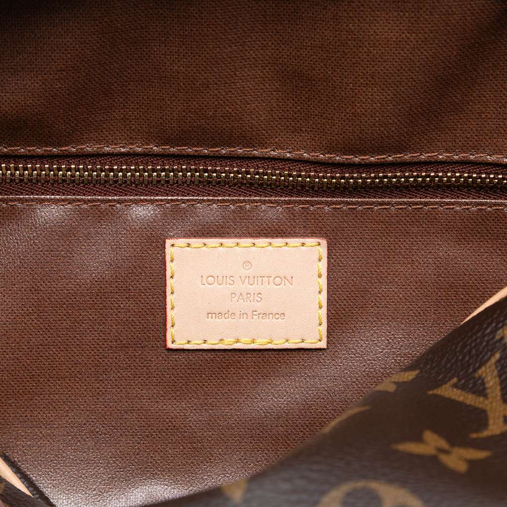Louis Vuitton Monogram Toiletry Pouch 25 - 4