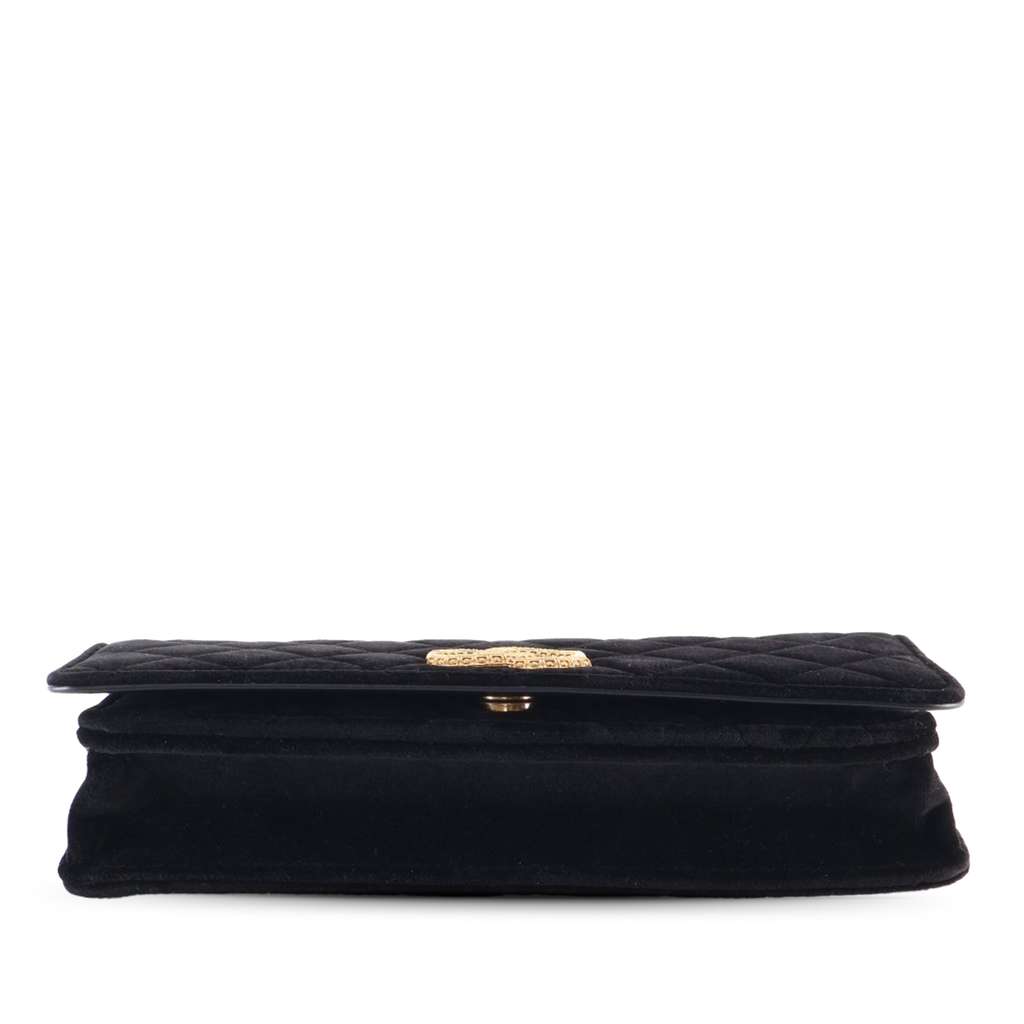 Chanel CC Quilted Velvet East West Clutch On Chain - 3