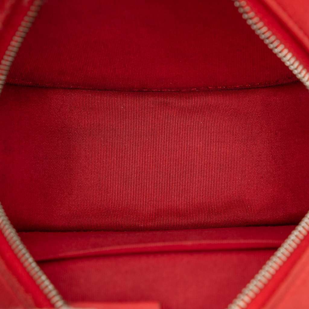 Chanel CC Goatskin Camellia Round Clutch With Chain - 4