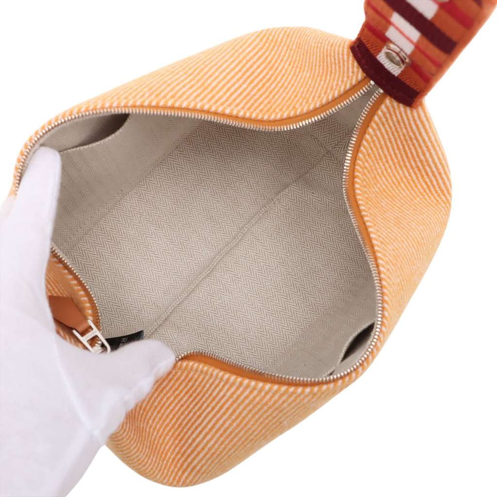 Hermès Small Wool Bride a Brac Au Carre Case - 3