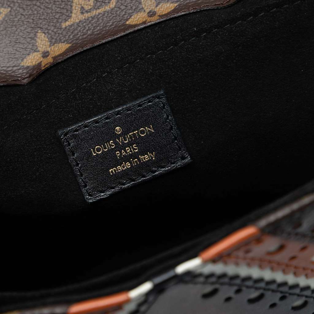 Louis Vuitton Monogram Brogue Pochette Metis - 4