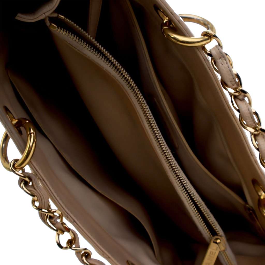 Chanel Caviar Grand Shopping Tote - 4