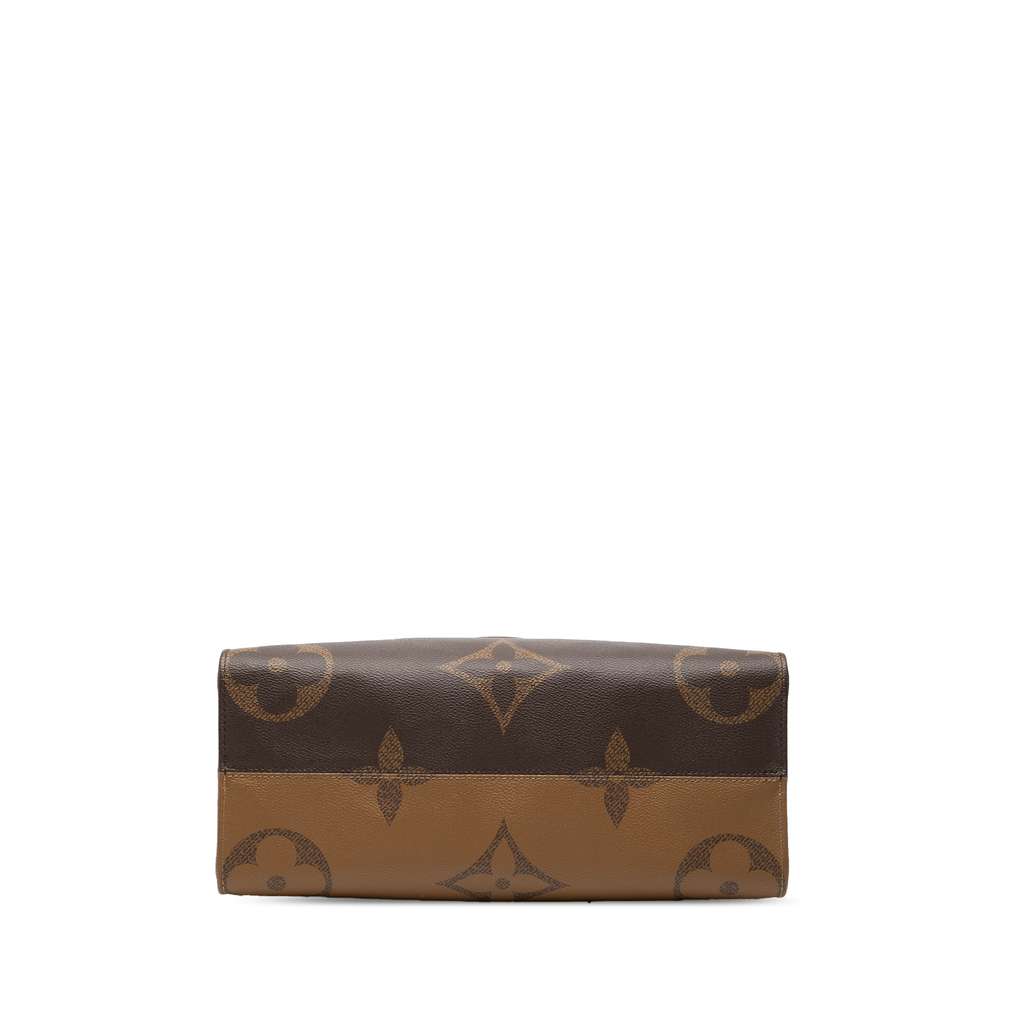 Louis Vuitton Monogram Giant OnTheGo MM - 3