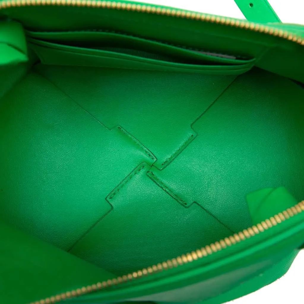 Bottega Veneta Mini Nappa Intrecciato Origami Crossbody Green Leather Very good - Model View