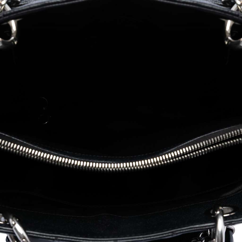 Chanel Caviar Grand Shopping Tote - 4