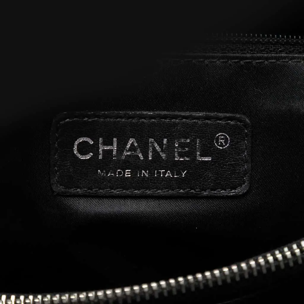 Chanel Caviar Grand Shopping Tote Black Leather Very good - Box View