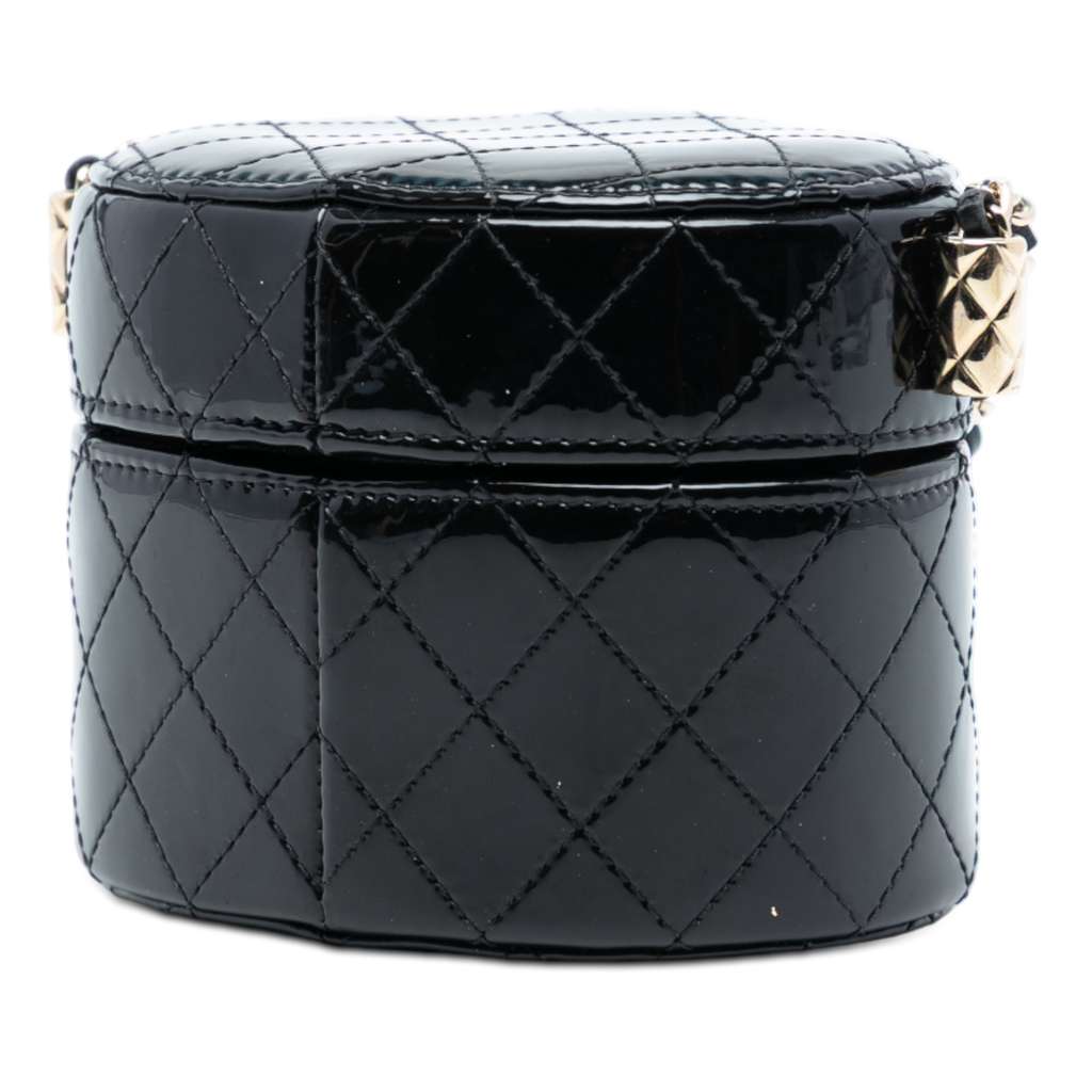 Chanel CC Quilted Patent Vanity Case with Chain - 2