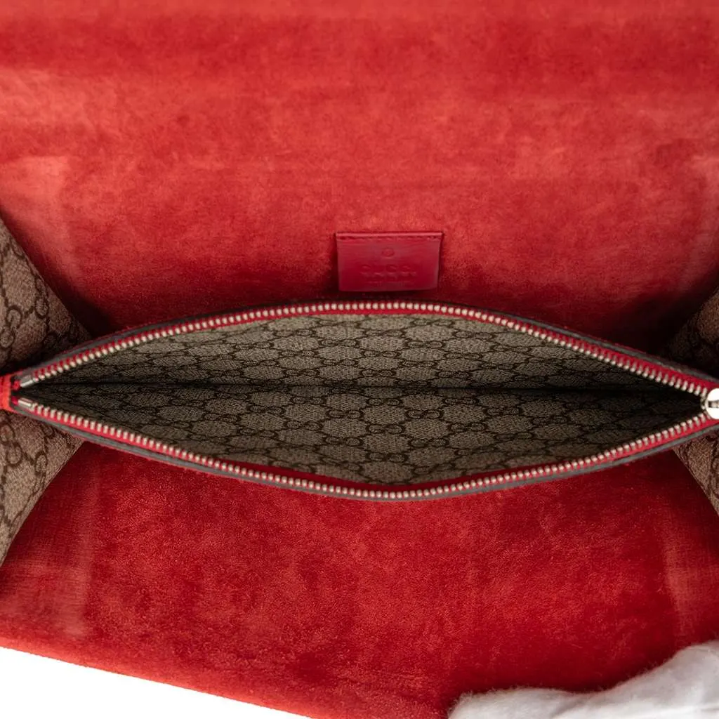 Gucci Medium GG Supreme Dionysus Shoulder Bag Brown Canvas Very good - Model View