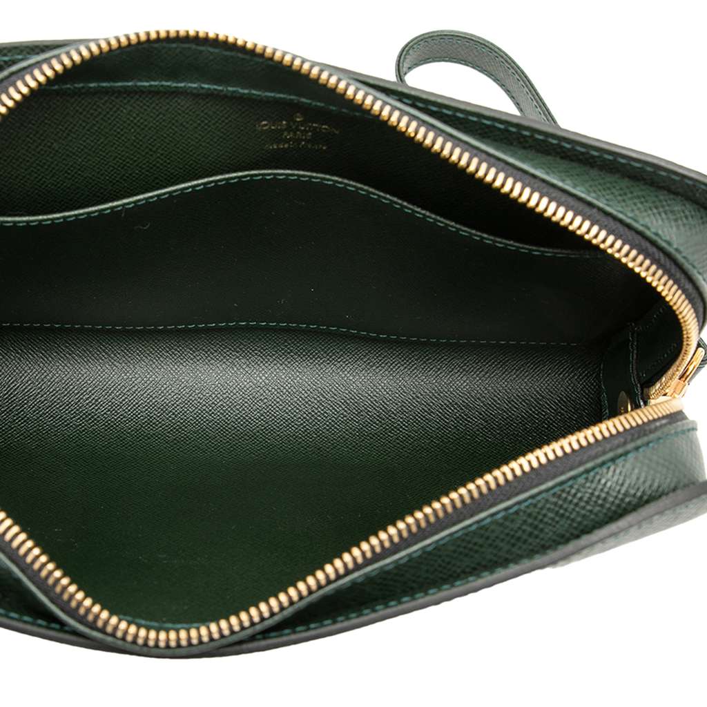 Louis Vuitton Taiga Pochette Baikal - 4