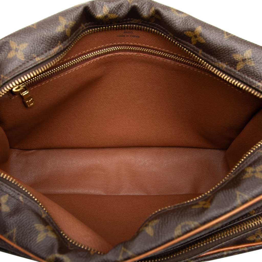 Louis Vuitton Monogram Nil Crossbody - 4
