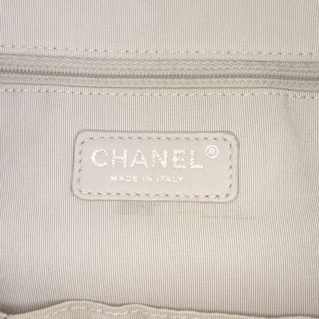 Chanel Bicolor Nylon Grosgrain Reissue 2.55 Shopping Tote - 5