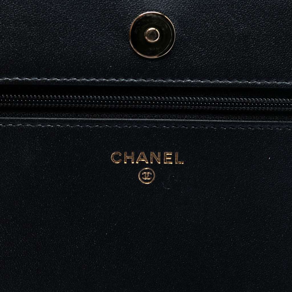 Chanel CC Quilted Lambskin Pearl Strap Wallet on Chain - 5
