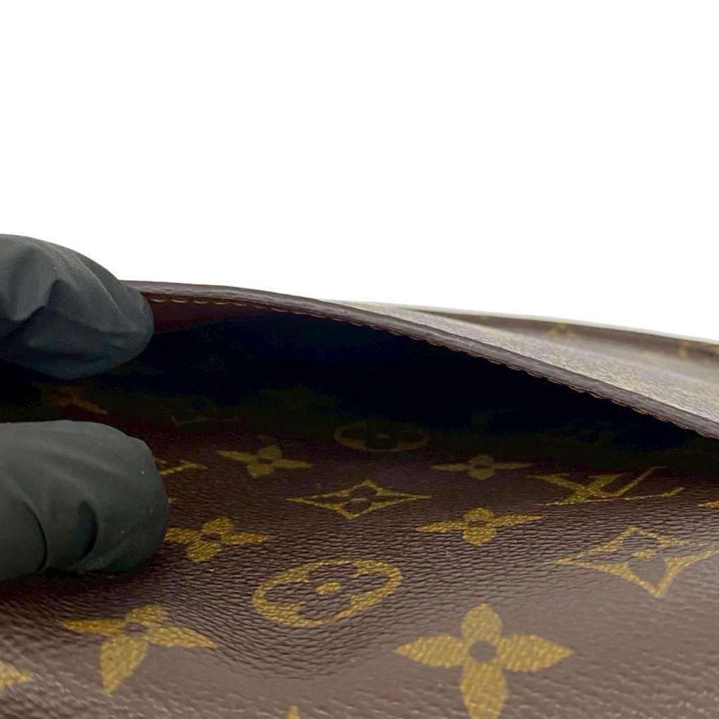 Louis Vuitton Monogram Saint Cloud MM - 4