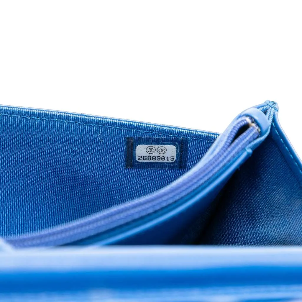 Chanel Quilted Aged Calfskin Gabrielle Wallet On Chain Blue Leather Very good - Box View