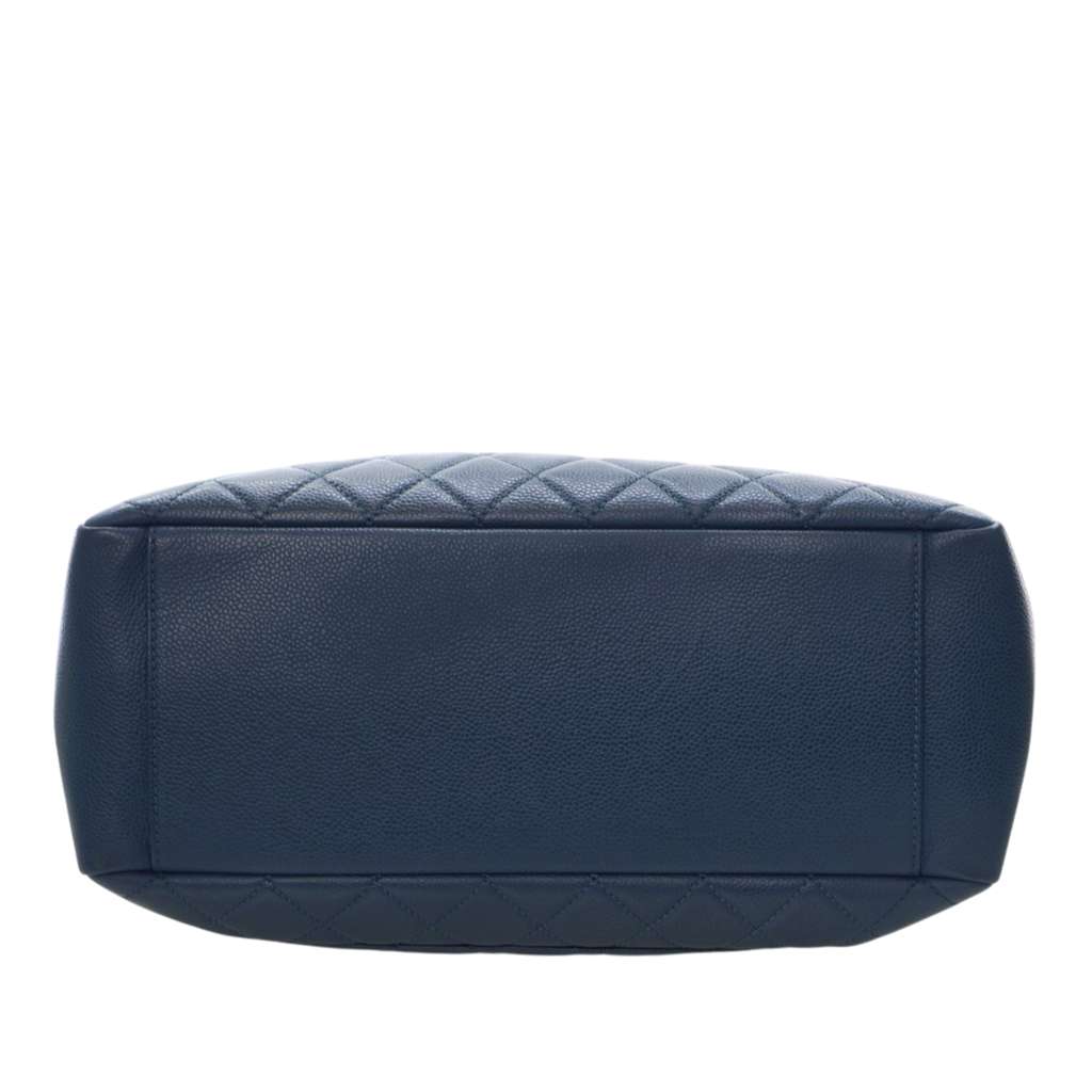 Chanel Caviar Grand Shopping Tote - 5