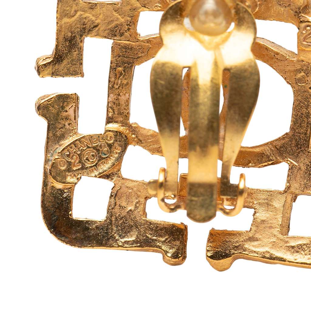 Chanel Gold Plated CC Logo Square Clip on Earrings - 3