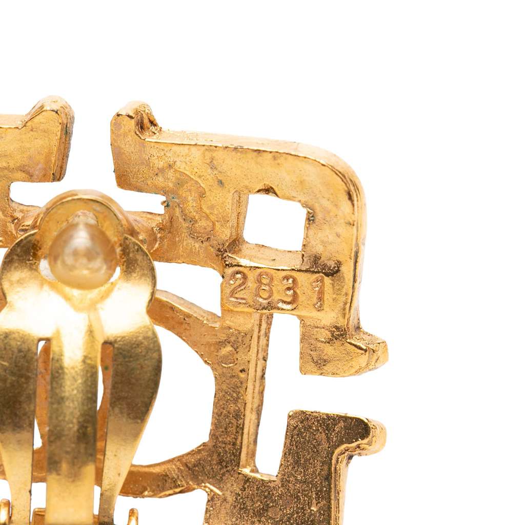 Chanel Gold Plated CC Logo Square Clip on Earrings - 4