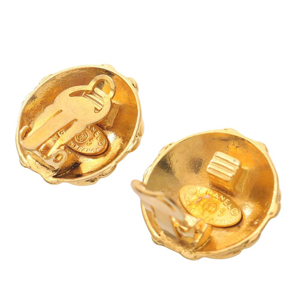 Chanel Gold Plated Overlapping CC Round Clip On Earrings - 4
