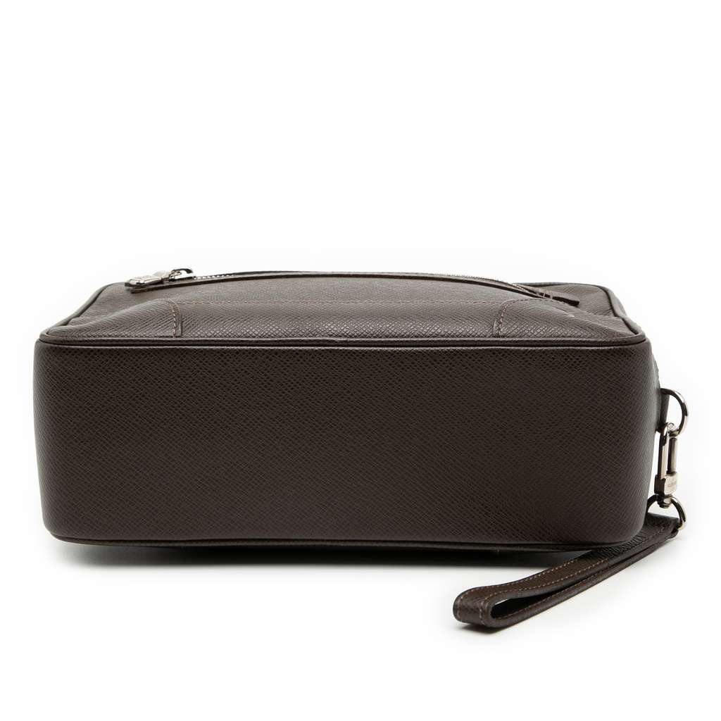 Louis Vuitton Taiga Neo Pavel Clutch - 3